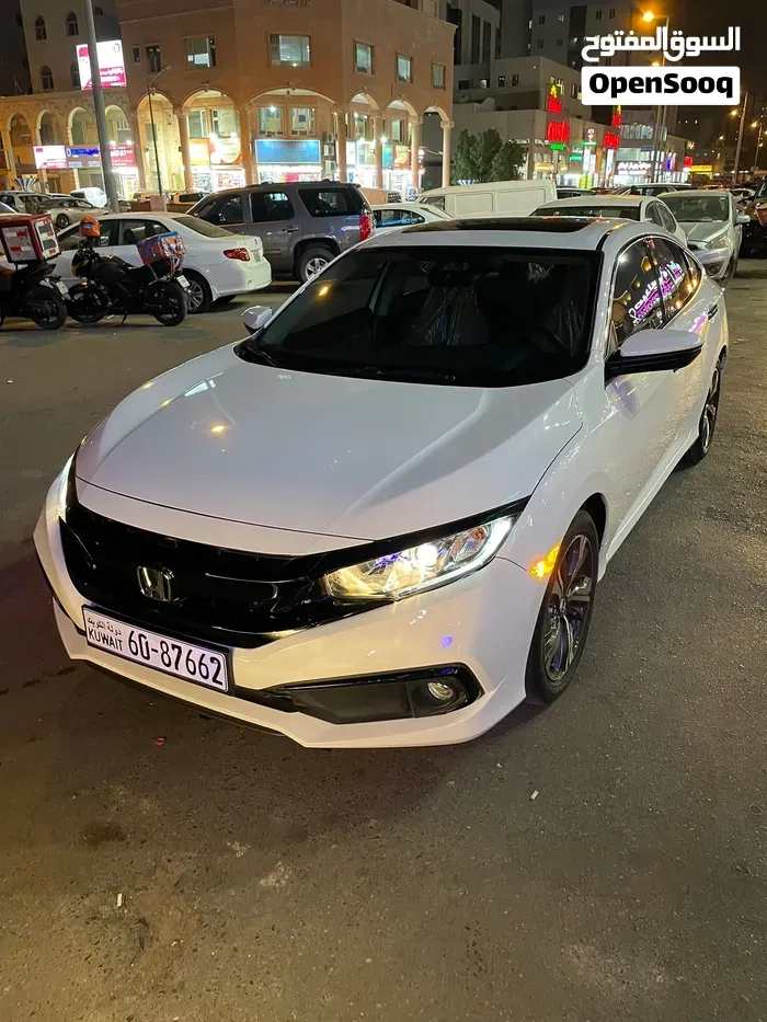Honda Civic 2021 photo 3