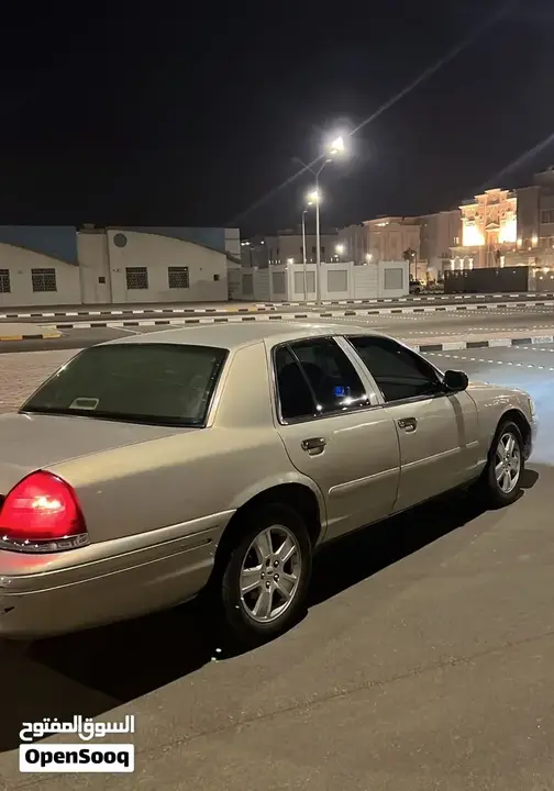 Ford Crown Victoria