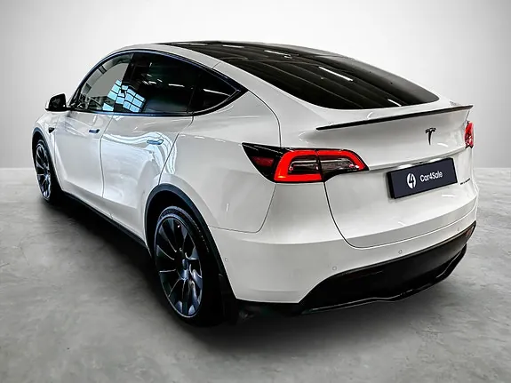 Tesla Model Y 2021 photo 3
