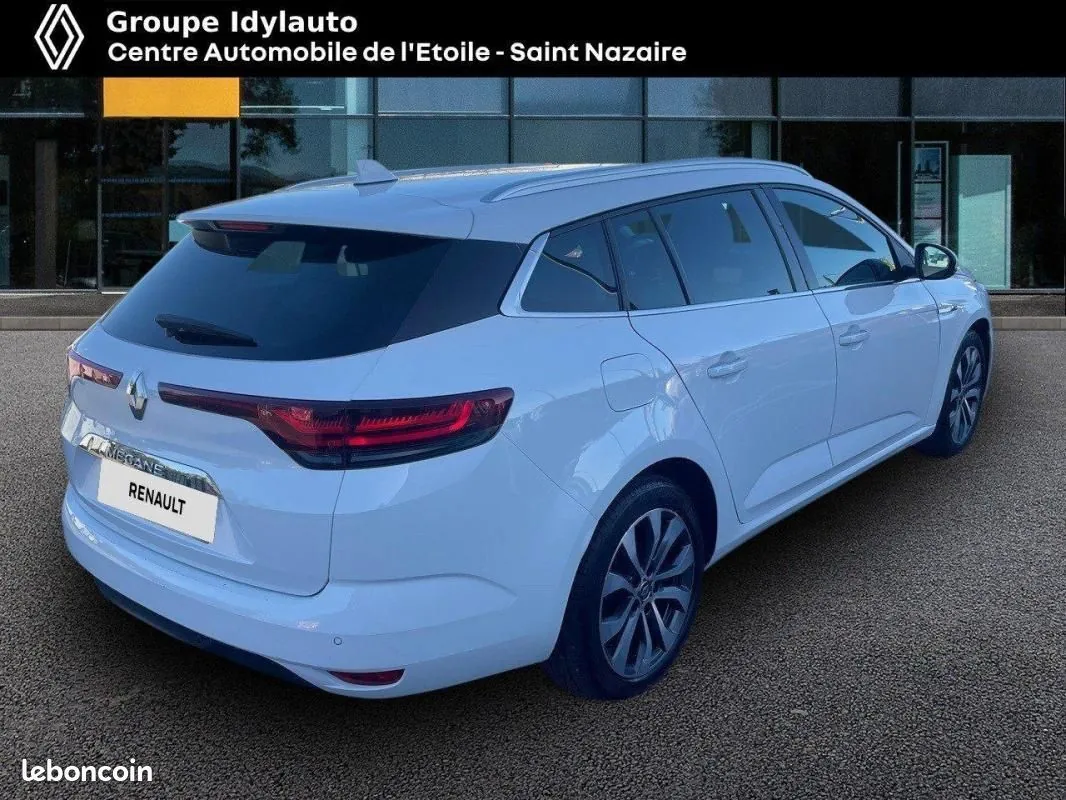 Renault Megane Estate 2022 photo 3