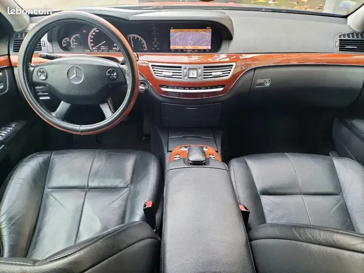 Mercedes-Benz S-Class 2006 photo 3