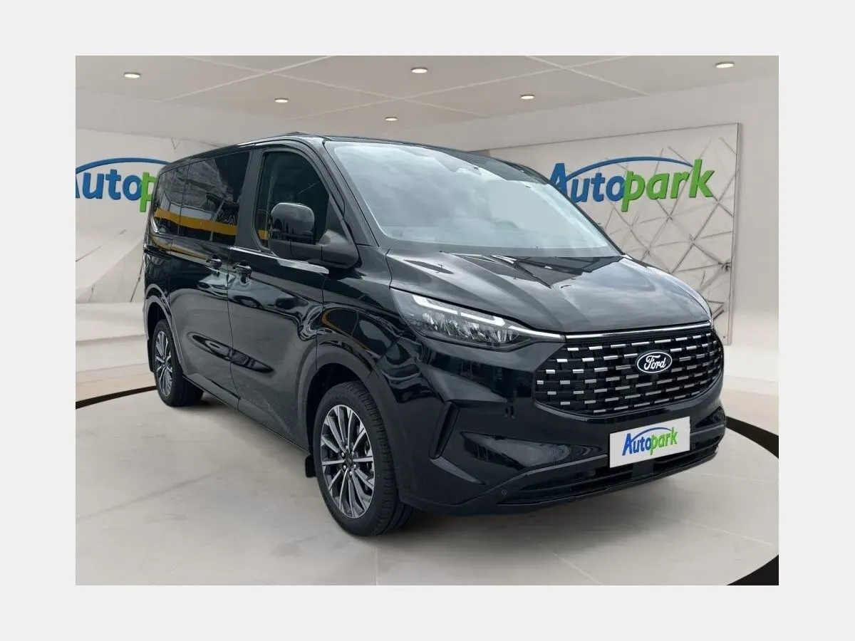 Ford Tourneo Custom 2026 photo 3