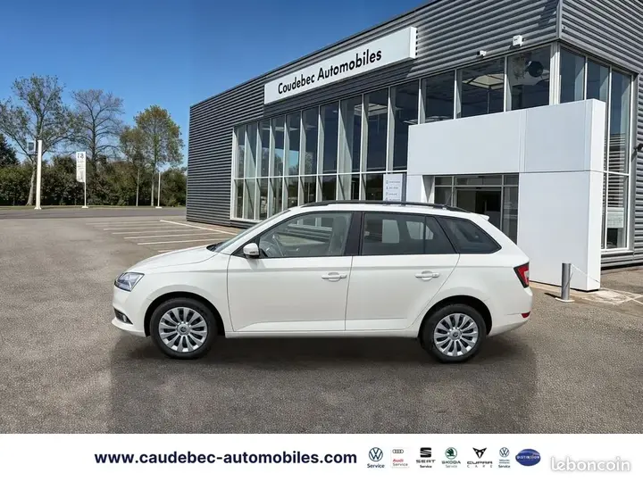 Skoda Fabia 2021 photo 2