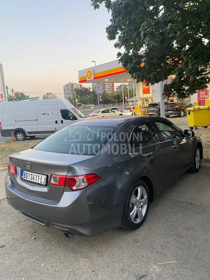 Honda Accord 2011 photo 3