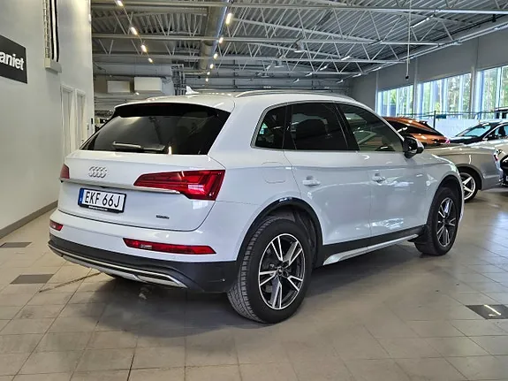 Audi Q5 2022 photo 3
