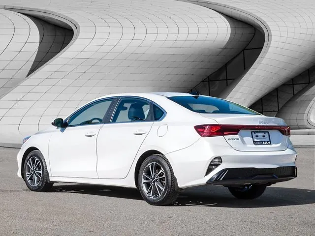 Kia Forte 2024 photo 3
