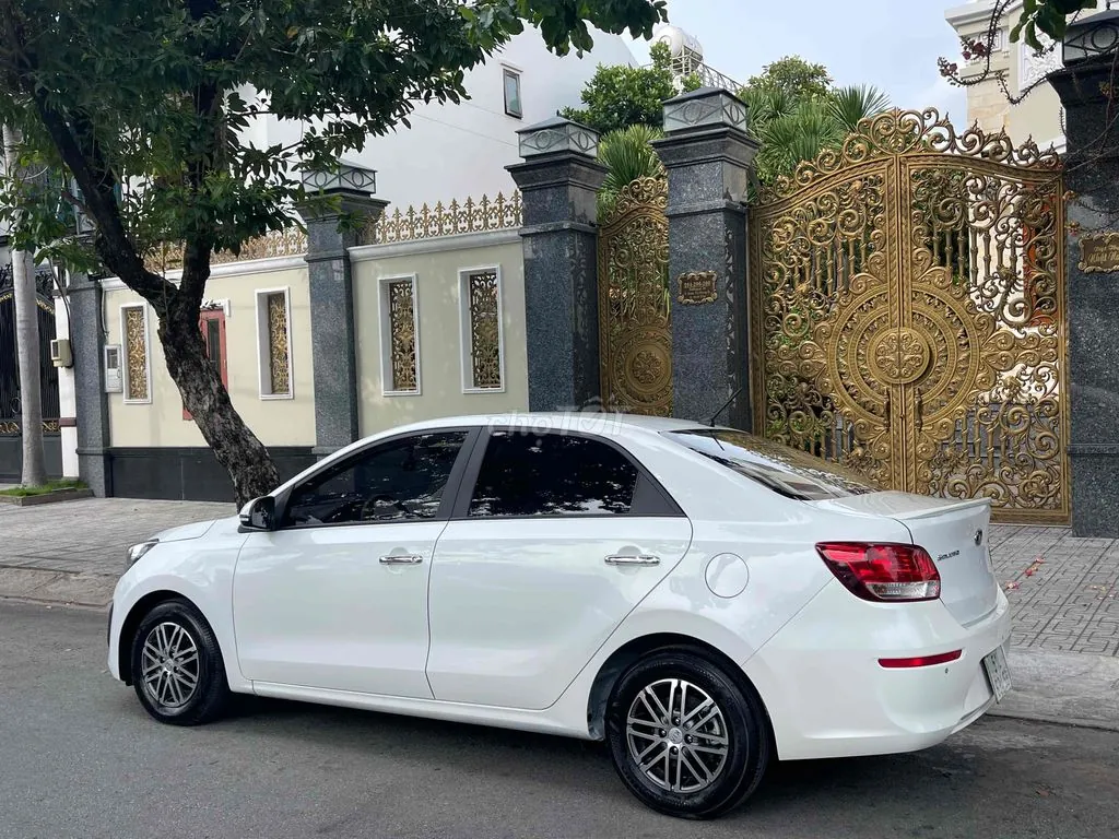 Kia Soluto 2019 photo 3