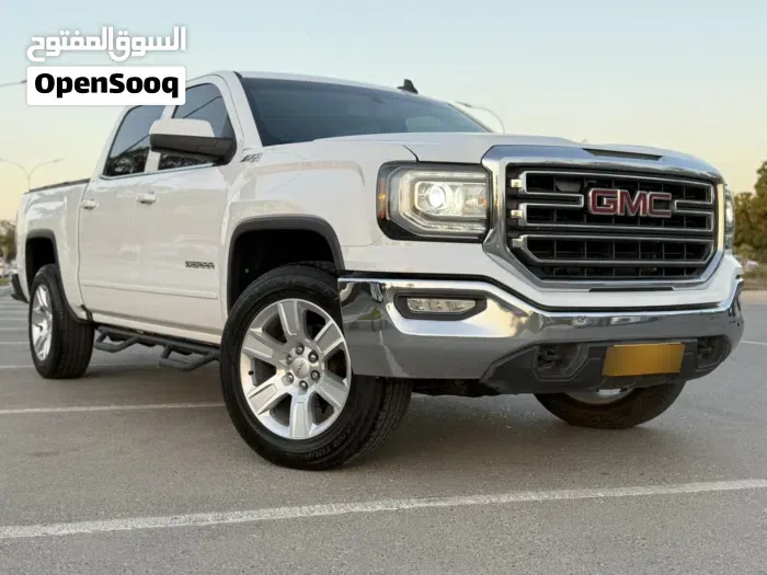 GMC Sierra