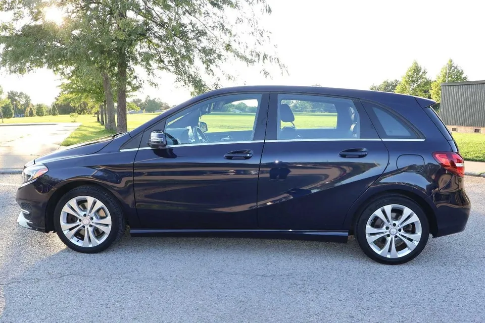 Mercedes-Benz B250 2017 photo 2