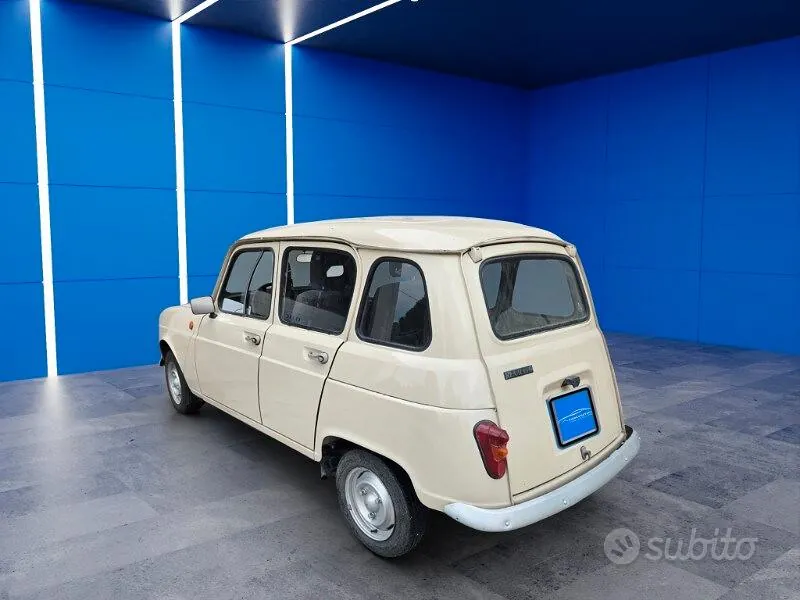 Renault 4 1984 photo 4