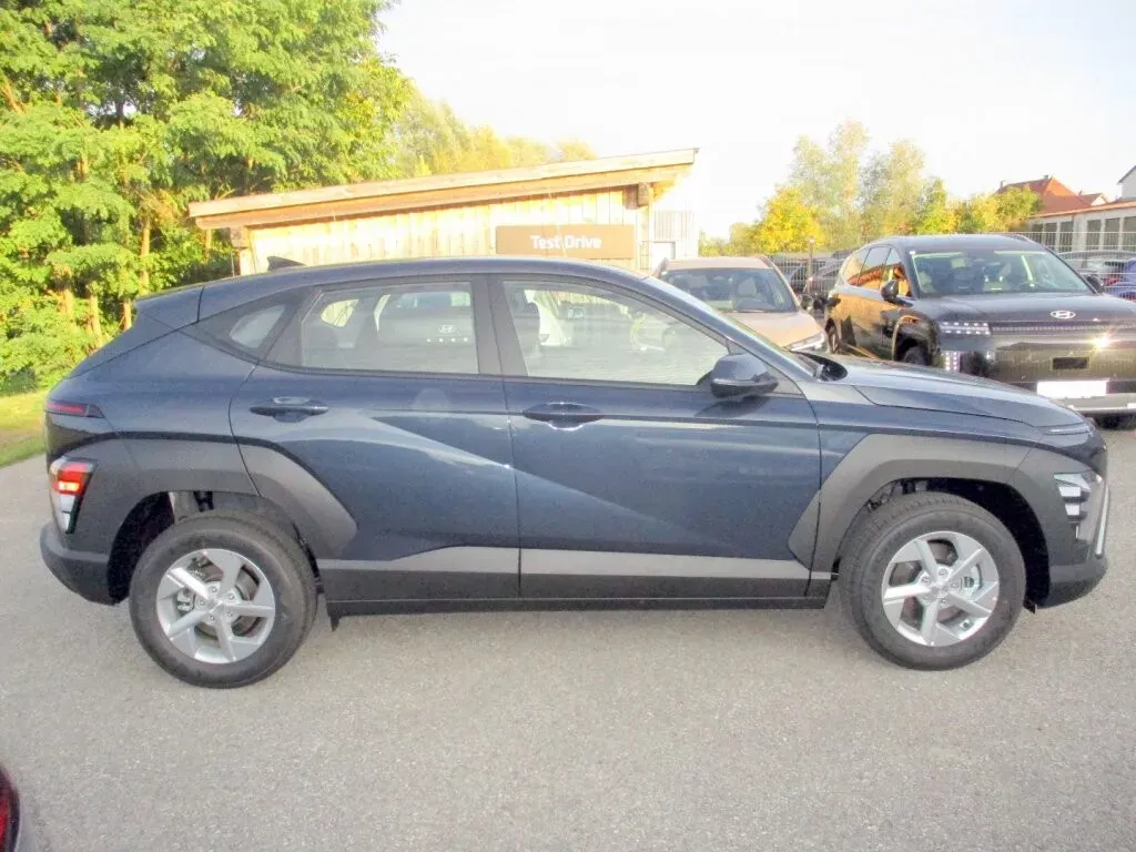 Hyundai Kona photo 2