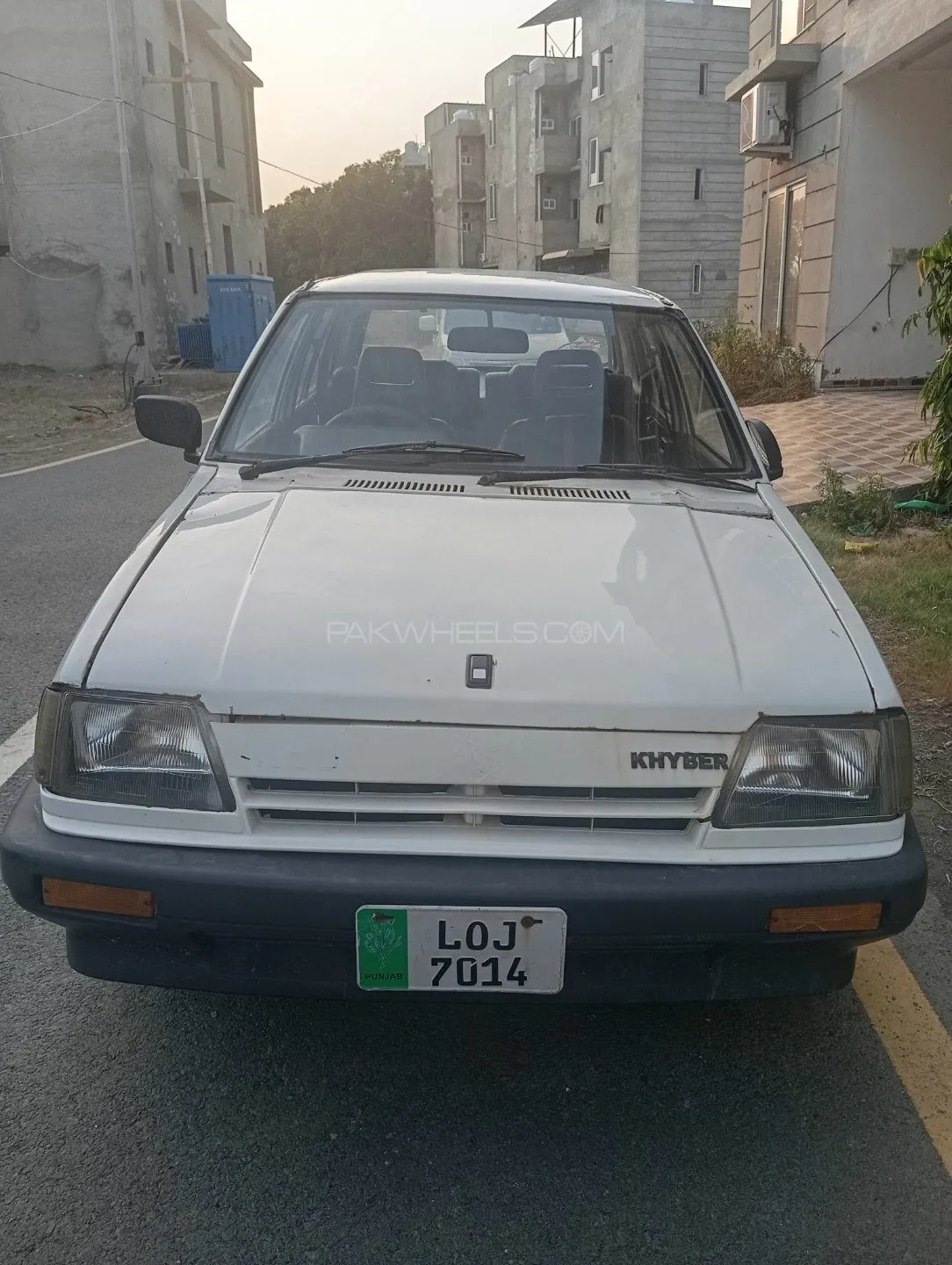 Suzuki Khyber