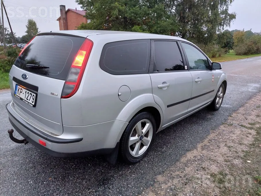 Ford Focus 2005 photo 3