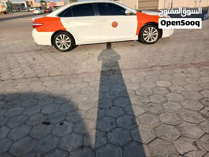 Toyota Camry 2017 photo 2