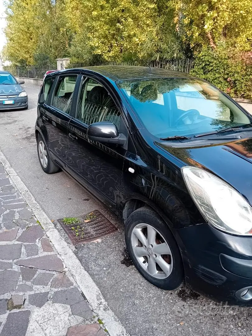 Nissan Note 2007 photo 2