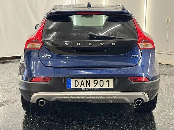 Volvo V40 Cross Country 2015 photo 4
