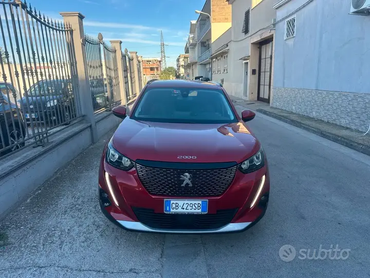 Peugeot 2008 2021 photo 2