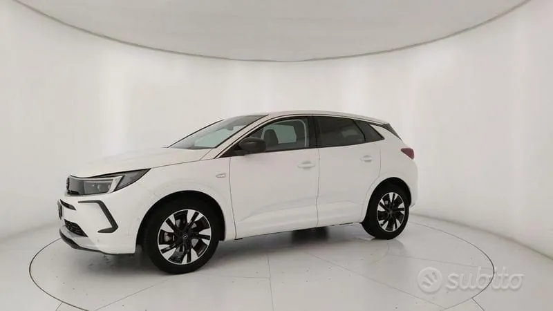 Opel Grandland 2023 photo 2