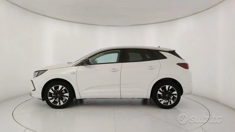 Opel Grandland 2023 photo 3