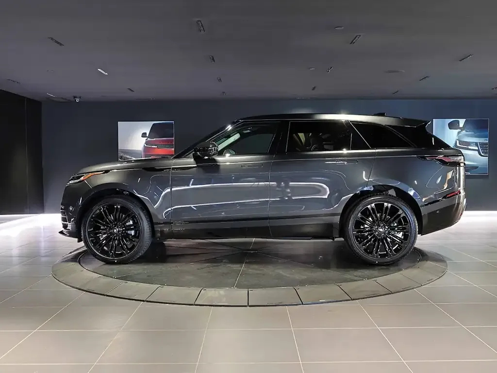 Land Rover Range Rover Velar 2026 photo 5