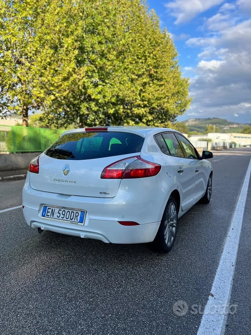 Renault Megane 2012 photo 4