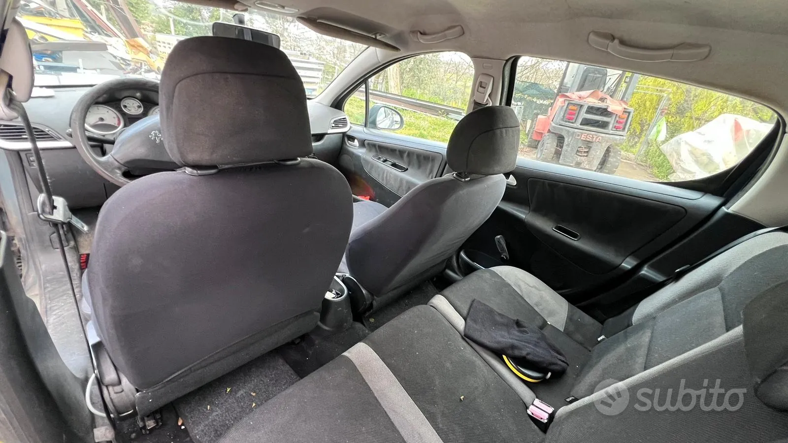 Peugeot 207 2006 photo 3