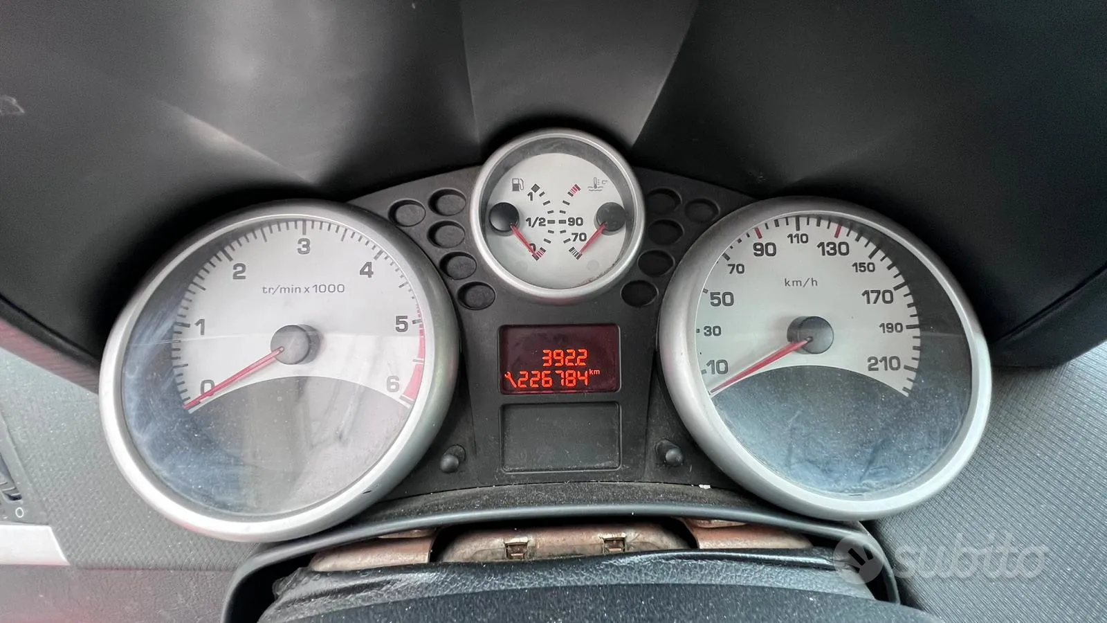Peugeot 207 2006 photo 2