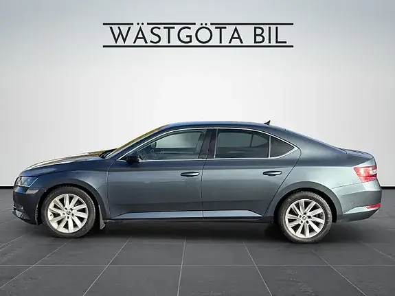 Skoda Superb 2016 photo 3