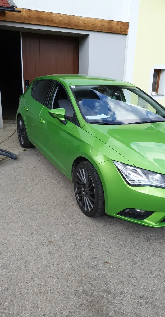 Seat Leon 2014 photo 2
