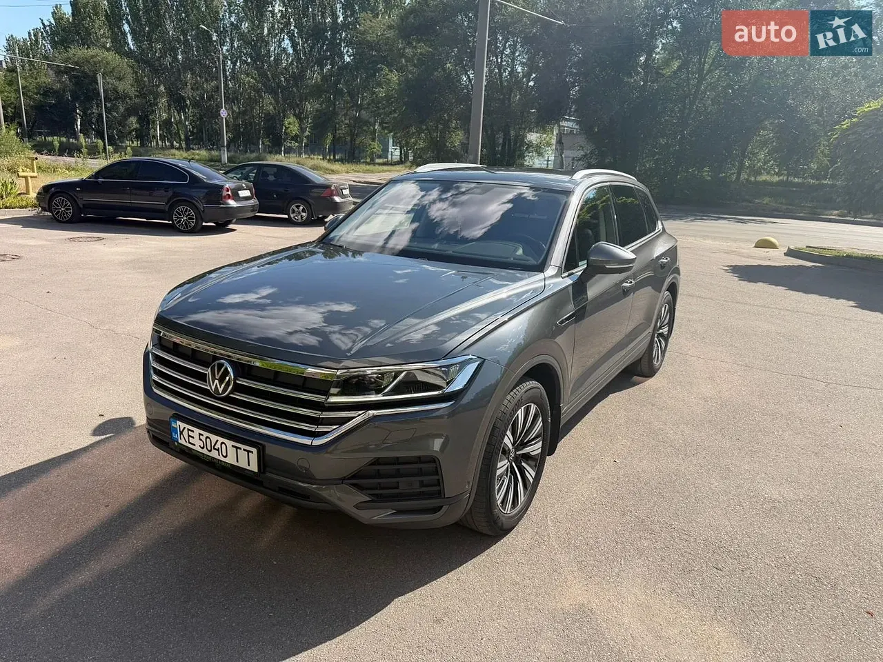 Volkswagen Touareg 2021 photo 2