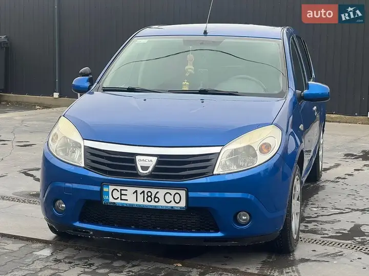 Dacia Sandero 2008 photo 3