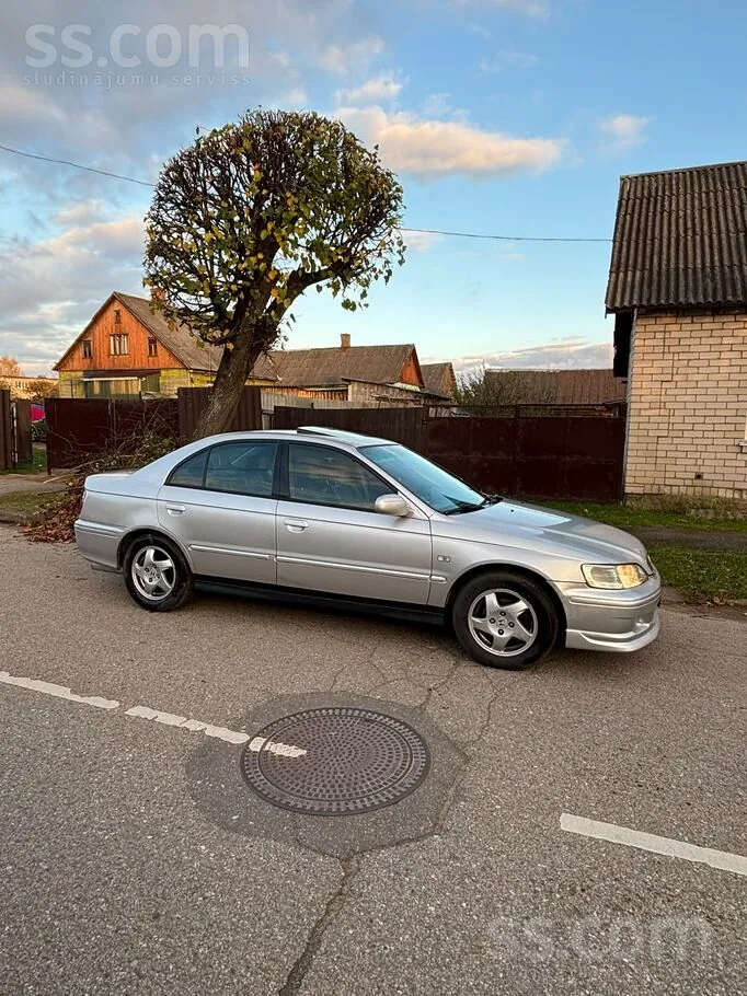 Honda Accord 1999 photo 4