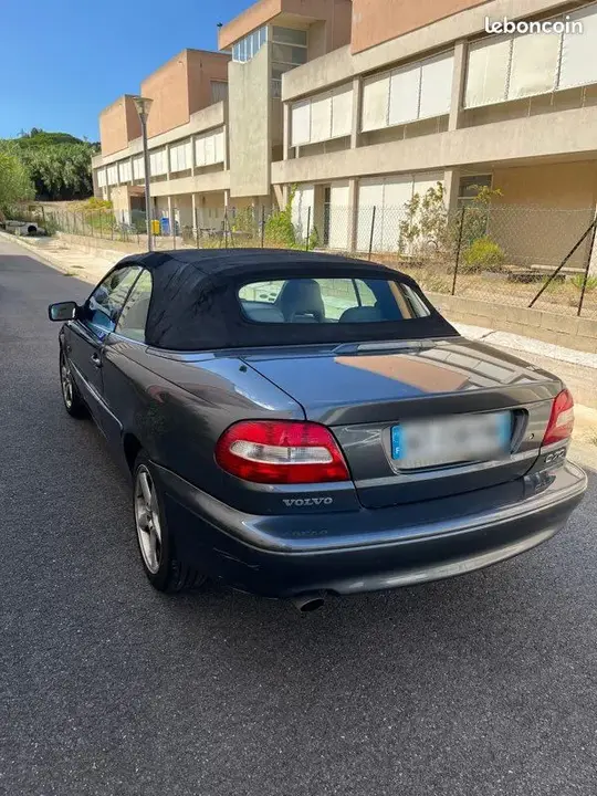 Volvo C70 2004 photo 3