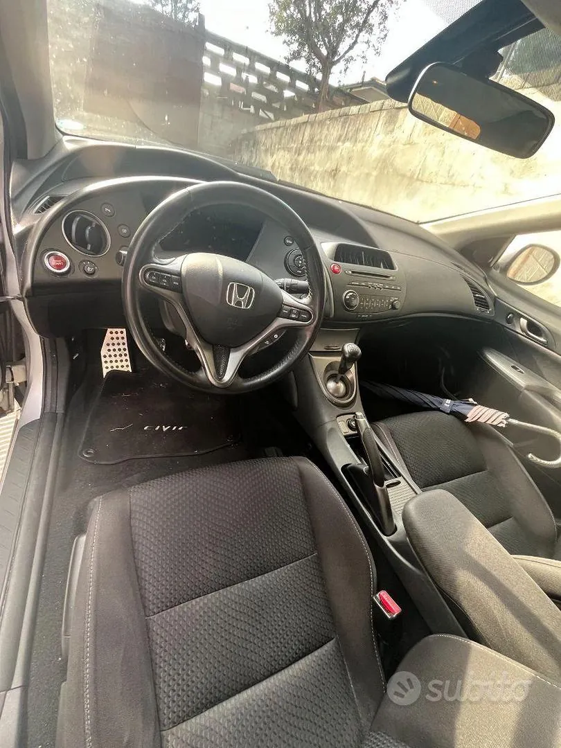 Honda Civic 2009 photo 3