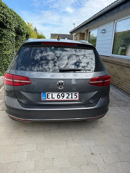 Volkswagen Passat 2017 photo 2