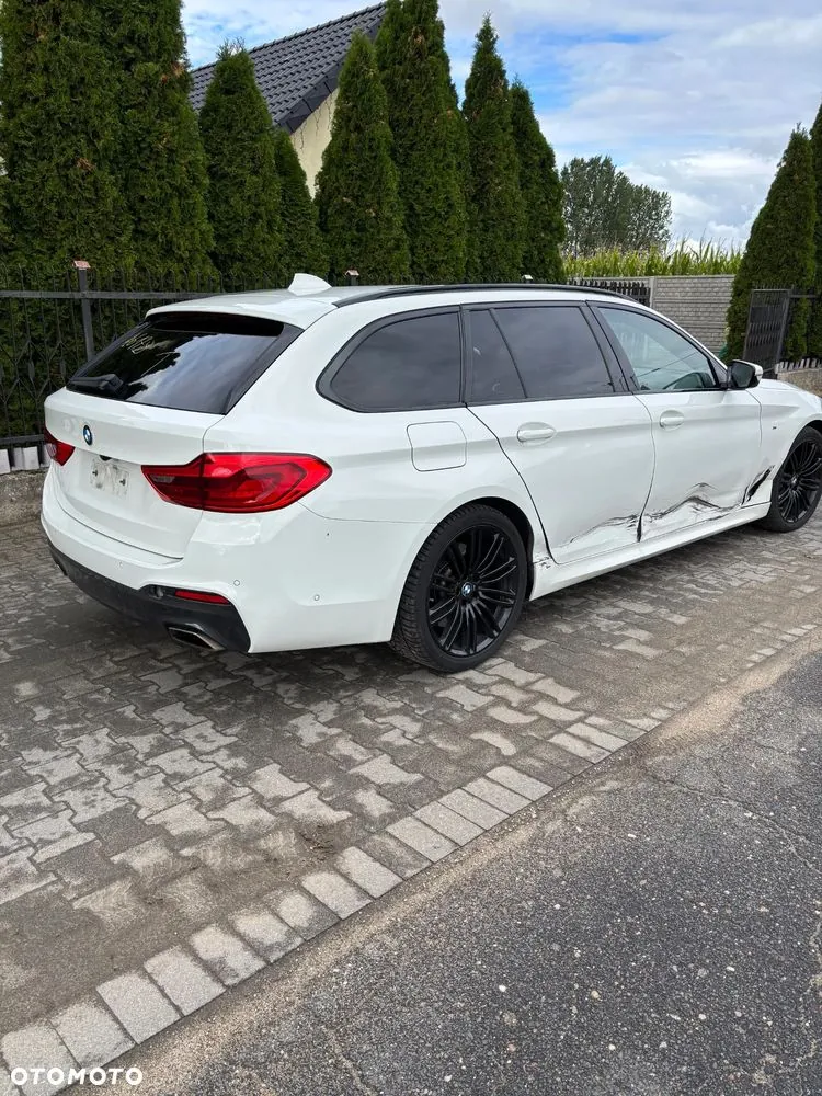 BMW Seria 5 2019 photo 3