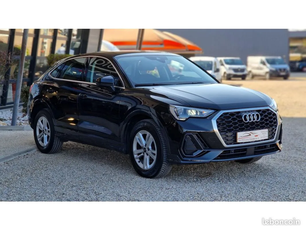 Audi Q3 2021 photo 5
