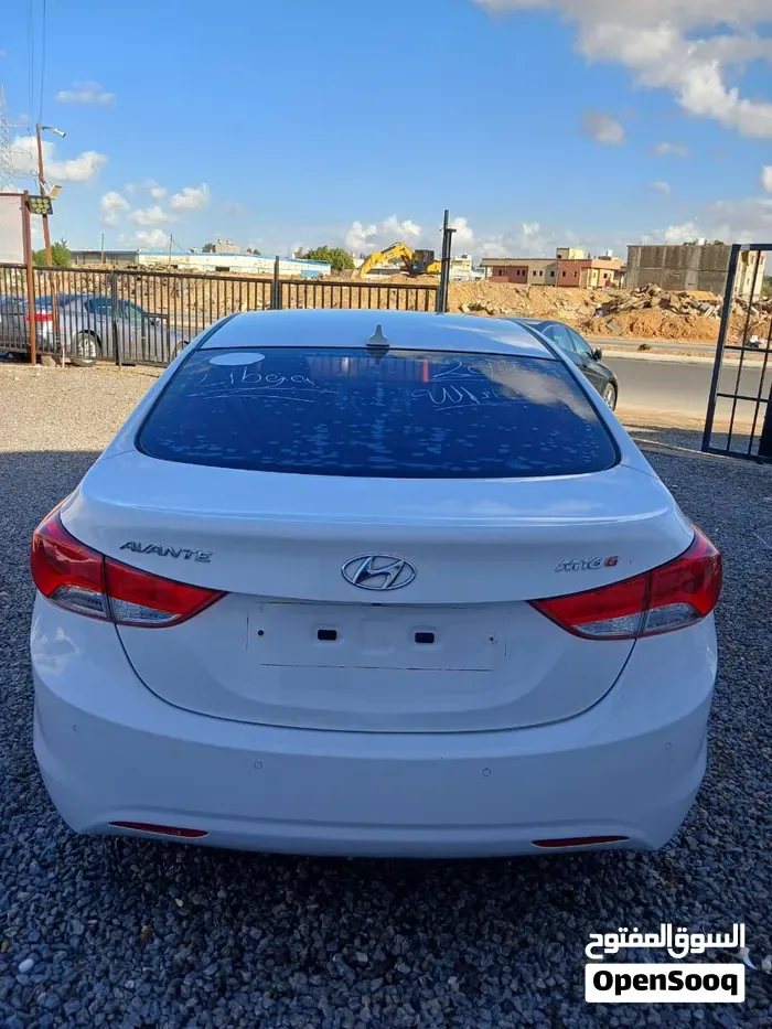 Hyundai Elantra 2012 photo 3