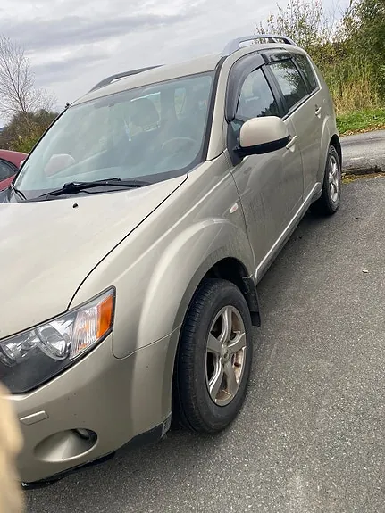 Mitsubishi Outlander 2007 photo 2
