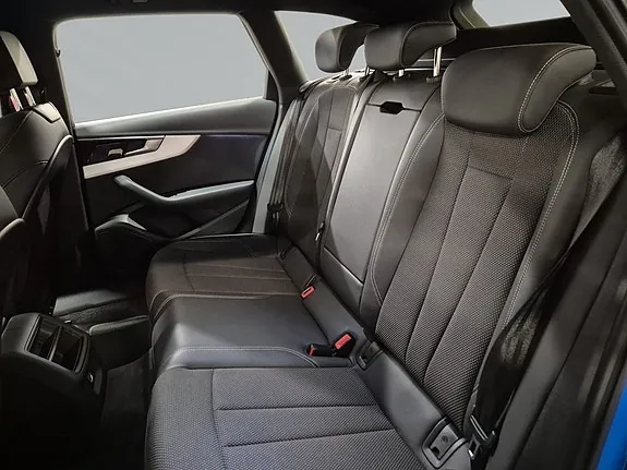 Audi A4 2021 photo 5