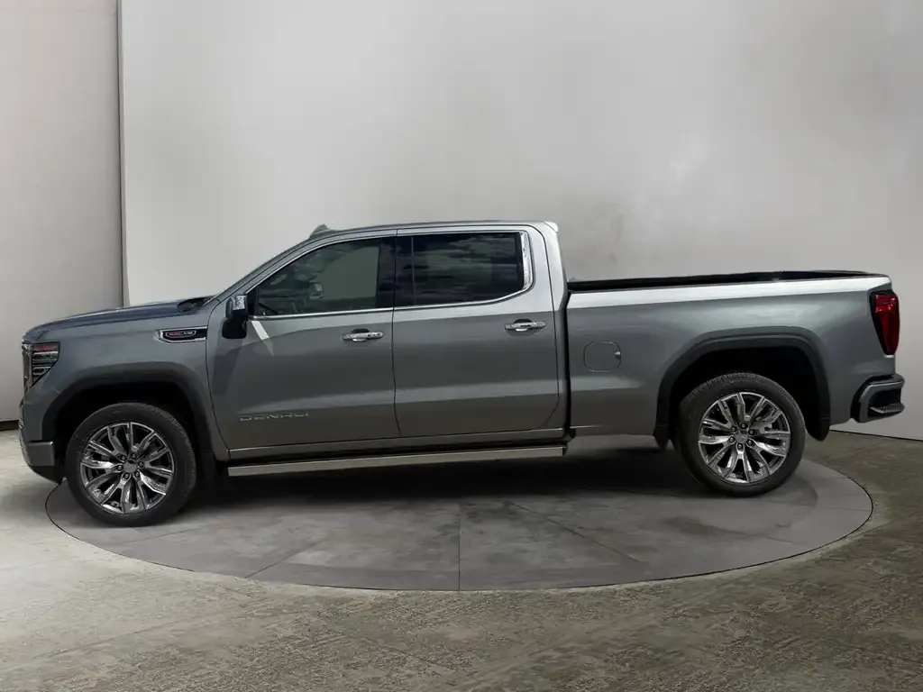GMC Sierra 1500 2026 photo 2