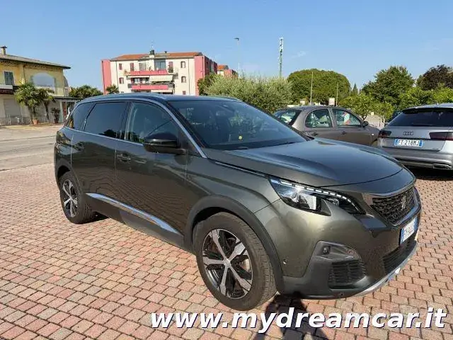 Peugeot 5008 2018 photo 3