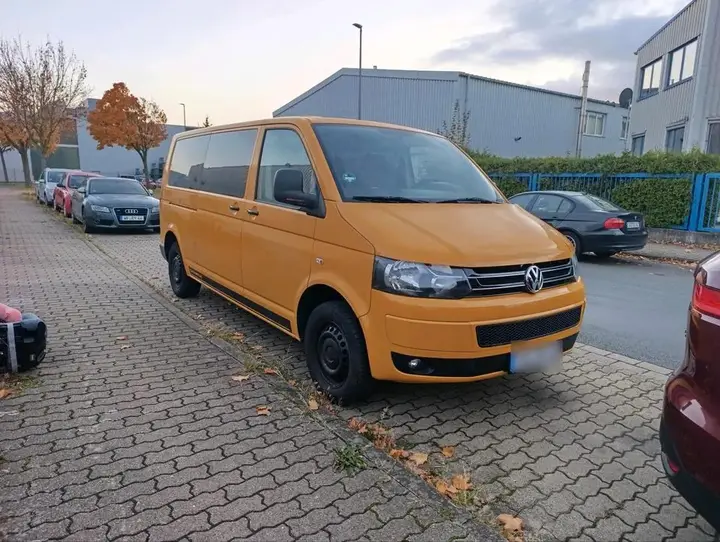Volkswagen T5 Caravelle