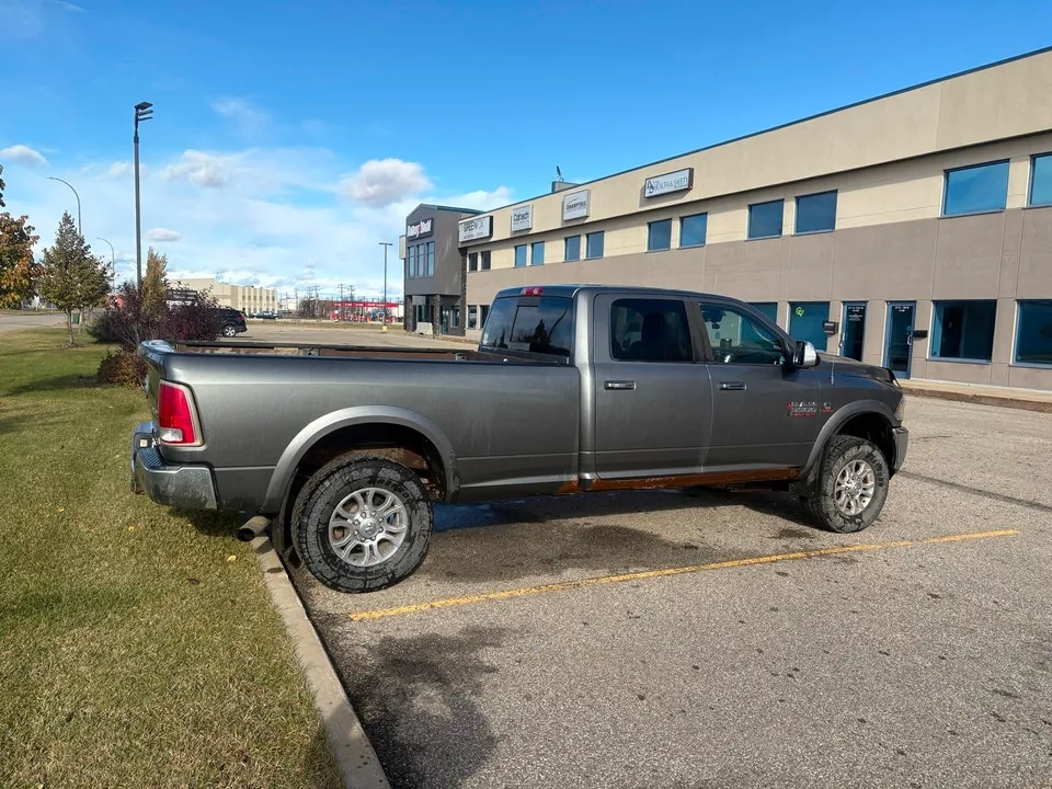 Ram 3500 Laramie 2013 photo 3
