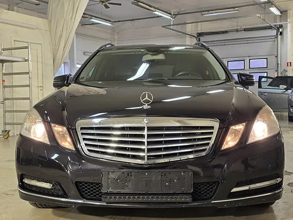 Mercedes-Benz E200C