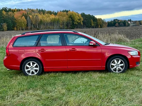 Volvo V50 2010 photo 3