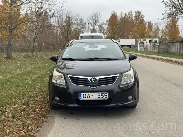 Toyota Avensis 2011 photo 3