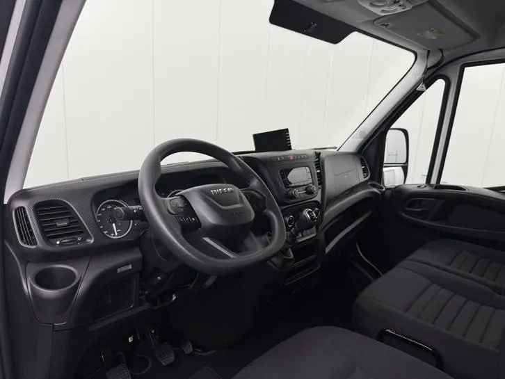 Iveco Daily 2024 photo 3
