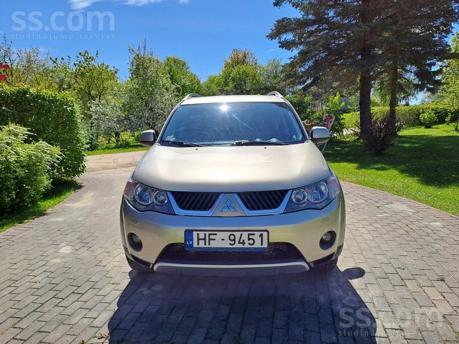 Mitsubishi Outlander 2008 photo 2