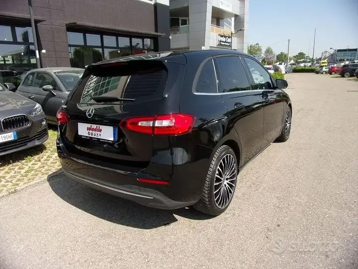 Mercedes-Benz B-Class 2019 photo 5
